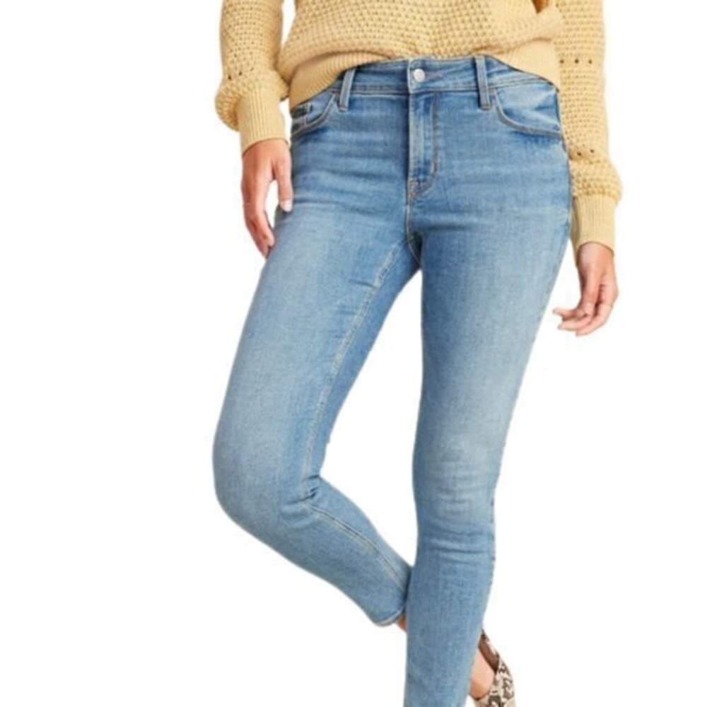 [Old Navy] Super Skinny Mid Rise Ankle Jeans - Size 4